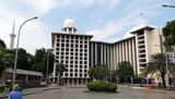 Directly across the street from Jakarta Cathedral is Istiqlal Mosque