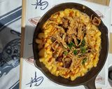 Brisket Mac and Cheese at Guys Fieris Flavortown Sports Kitchen