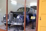 HOS CARS