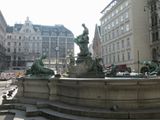 Neuer Markt,Donnerbrunnen