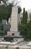1.Wife Henriette and 2 Sisters