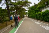 Walking to Hikone Castle