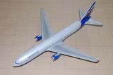 Boeing 767-300 (1/144)