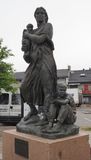 Sculpture honouring the fishermans wife and children