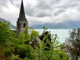 Lglise et la vue du Lman