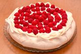 Raspberry Pavlova