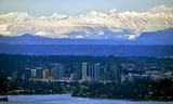 Downtown Bellevue, Meydenbauer Bay, Vesper Peak, Sloan Peak, Glacier Peak, Cascade Mountains, Washington 184