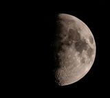 moon.jpg