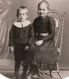 139) David and Signe Johansson. Children ofJohan and Emma C #2