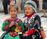 077 Petites filles H Mong.JPG