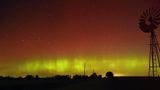 9:47 pm - First shot of the aurora