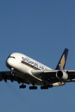 SINGAPORE AIRLINES AIRBUS A380 MEL RF IMG_7939.jpg