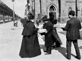 1898 - Peddlers at 6th Avenue and 34th Street