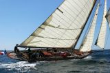 21 Douarnenez 2006 - Jeudi 27 juillet - Pen Duick 1er voilier mythique d'Eric Tabarly
