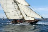 8 Douarnenez 2006 - Jeudi 27 juillet - Pen Duick 1er voilier mythique d'Eric Tabarly