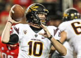 Arizona State QB Kelly looks to pass from the pocket