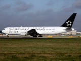 B767-300  N653UA 