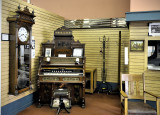 _DSC9266pb.jpg Pump Organ From The Past