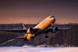 UPS 767 taking off