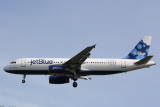 Airbus A320 (N561JB) La Vie en Blue