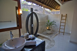 Bathroom & Shower at the Palm Garden