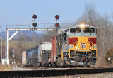 NS 117 with the 1074 leading at Palm 