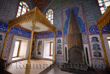 Privy Chamber of Sultan Murat III with beds and fireplace in the Topkapi Palace Harem Istanbul