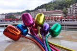 Tulips by Jeff Koons, Guggenheim Museum in Bilbao - 8242