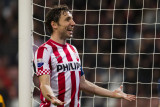 Mark van Bommel scores the winning goal