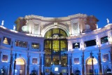 Forum Shops Twilight