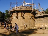 2002 la tour de la chapelle en construction