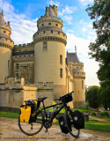 419    Karel touring France - Cannondale Street Vintange touring bike