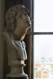 At <a href=http://tinyurl.com/ht4p8 target=_blank>Uffizi</a> Museum window, Dying Alexander