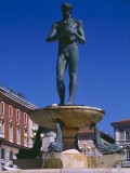 LAquila, Piazza Duomo, le fontane gemelle, Nicola DAntino 1928-1932