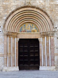 Basilica di Collemaggio,  muraglia di sinistra,  la Porta Santa della Perdonanza