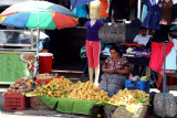El Mercado de Mixco es Famoso por su Fruta y Chicharrones