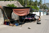 Ventas Varias en la Calle Principal