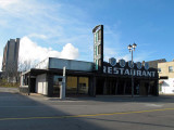 NIAGARA FALLS LANDMARK CLOSES