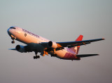 Hawaiian Air Boeing 767-3CB/ER (N592HA) **Oakland Raiders Charter**
