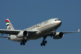 ETIHAD AIRBUS A330 200 JNB RF IMG_0265.jpg