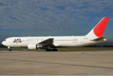 JAPAN AIRLINES BOEING 767 300 BNE RF IMG_0629.jpg