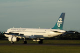 AIR NEW ZEALAND AIRBUS A320 SYD RF IMG_3869.jpg