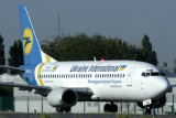 UKRAINE INTERNATIONAL BOEING 737 300 CDG RF IMG_2795.jpg