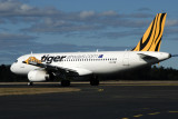 TIGER AIRWAYS AIRBUS A320 HBA RF IMG_4525.jpg