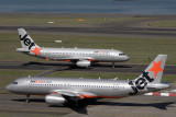 JETSTAR AIRCRAFT SYD RF IMG_4602.jpg