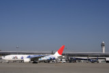 JAPAN AIRLINES BOEING 777 200 NGO RF IMG_4920.jpg
