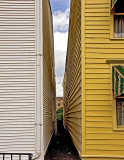 alternate narrow place