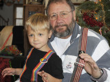 Simon shows off new suspenders