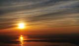 Sunset on the Ottawa river. Coucher de soleil sur la rivire Outaouais.