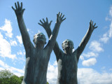 Boys with outstretched arms - Vigeland Park